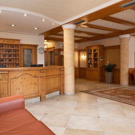 Beverly Alps Hotel & Spa Пинцоло Екстериор снимка