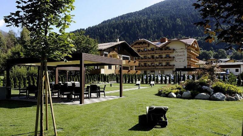 Beverly Alps Hotel & Spa Пинцоло Екстериор снимка
