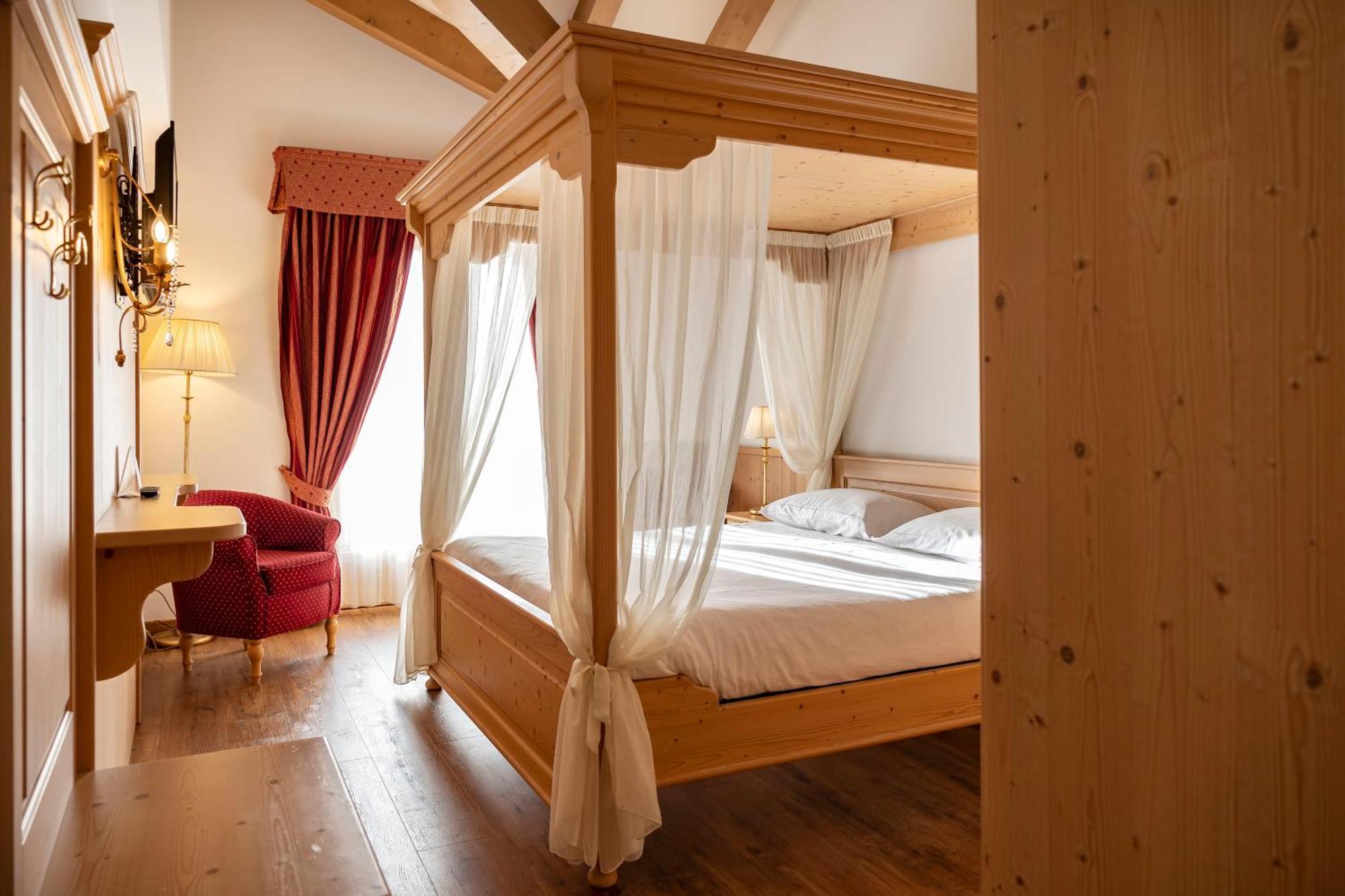 Beverly Alps Hotel & Spa Пинцоло Екстериор снимка